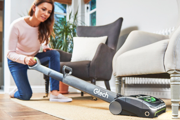 benefits of cordless stick vacuum cleaners