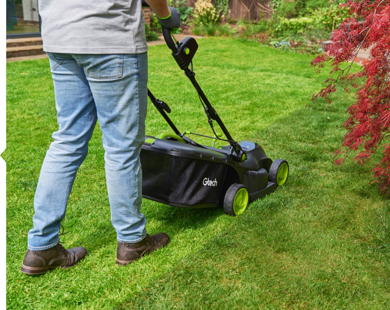 Battery powered mower easy to use