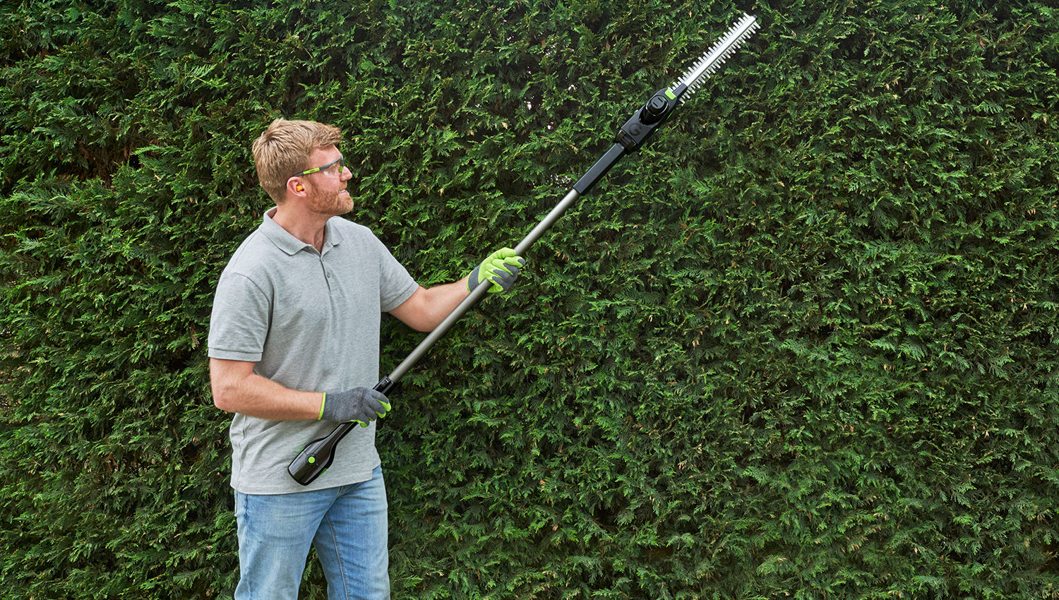 gtech cordless pole hedge trimmer
